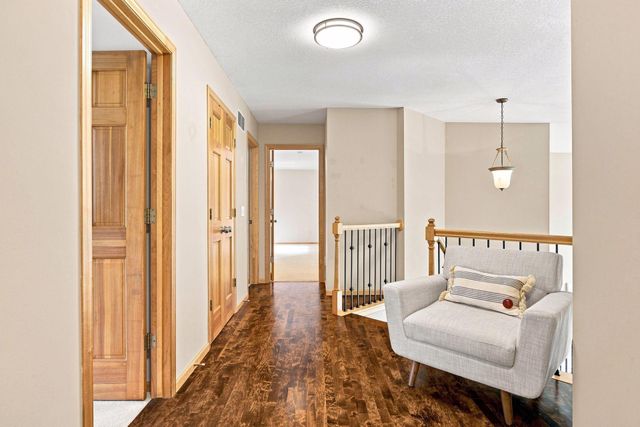 1015 Settlers Road, Medina, MN 55340