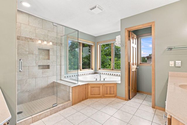 1015 Settlers Road, Medina, MN 55340