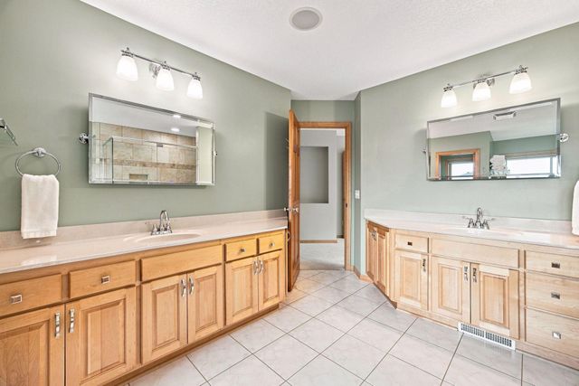 1015 Settlers Road, Medina, MN 55340