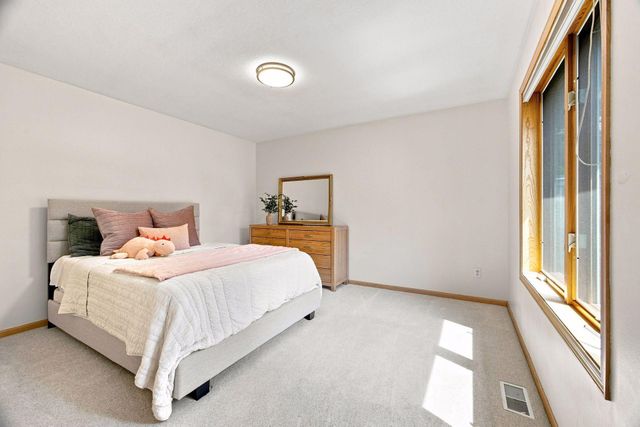 1015 Settlers Road, Medina, MN 55340