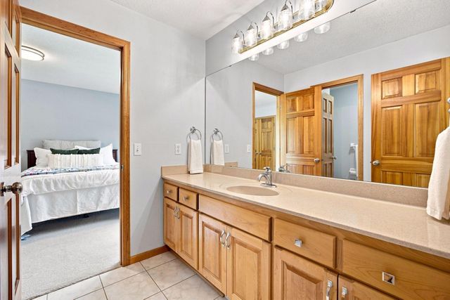 1015 Settlers Road, Medina, MN 55340
