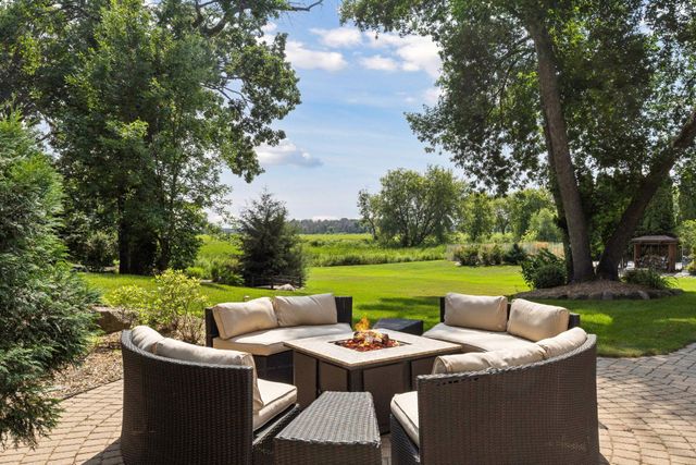 1015 Settlers Road, Medina, MN 55340