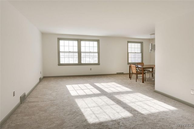 1380 Maple Road 8, Amherst, NY 14221