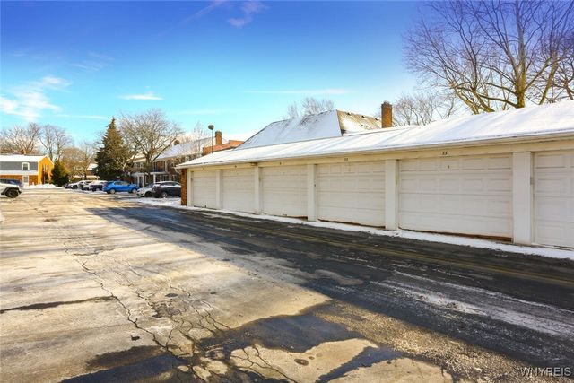 1380 Maple Road 8, Amherst, NY 14221