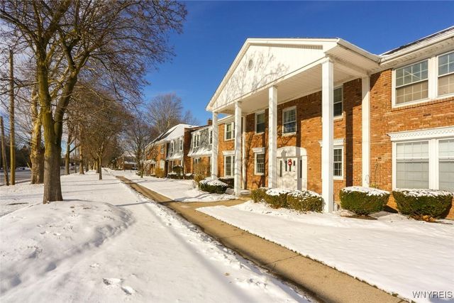 1380 Maple Road 8, Amherst, NY 14221