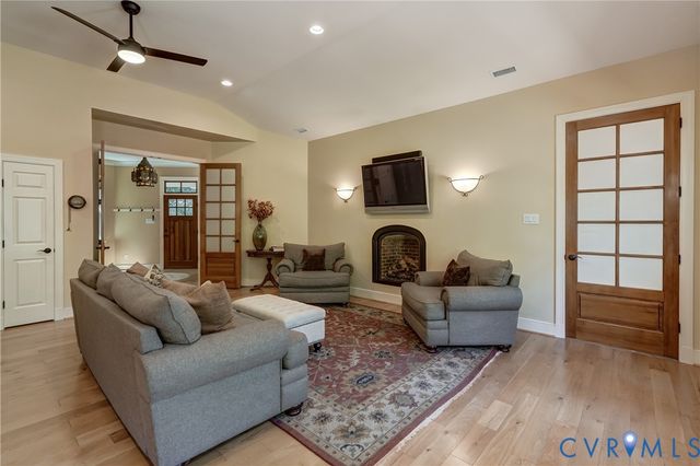 507 Honaker Ave, Richmond, VA 23226