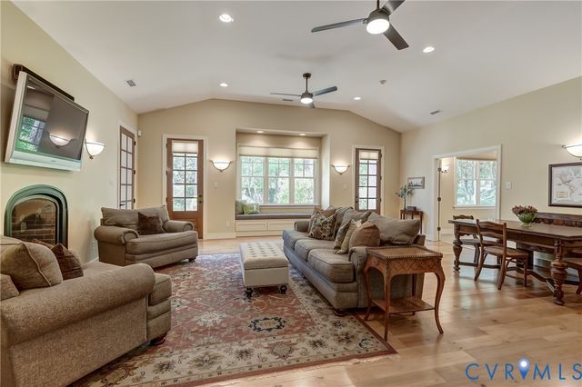 507 Honaker Ave, Richmond, VA 23226