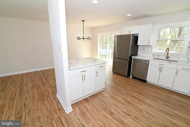 2124 BELL TREE LN, Waldorf, MD 20601