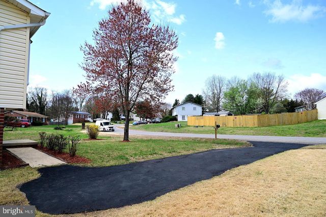 2124 BELL TREE LN, Waldorf, MD 20601