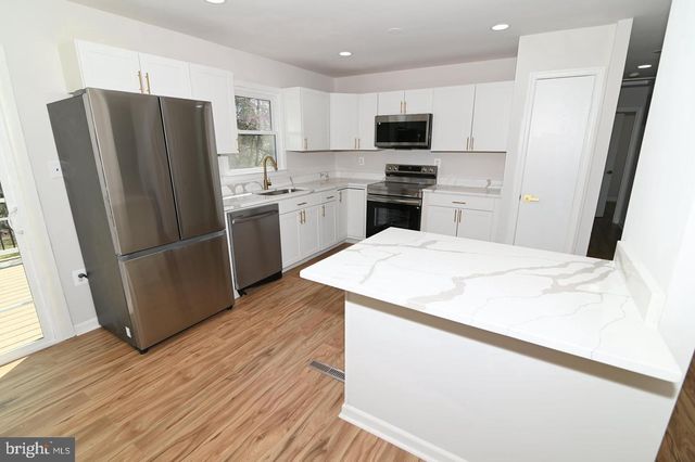 2124 BELL TREE LN, Waldorf, MD 20601