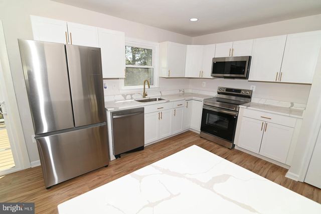 2124 BELL TREE LN, Waldorf, MD 20601