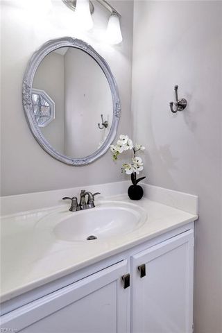 3912 Cromwell LN, Williamsburg, VA 23188