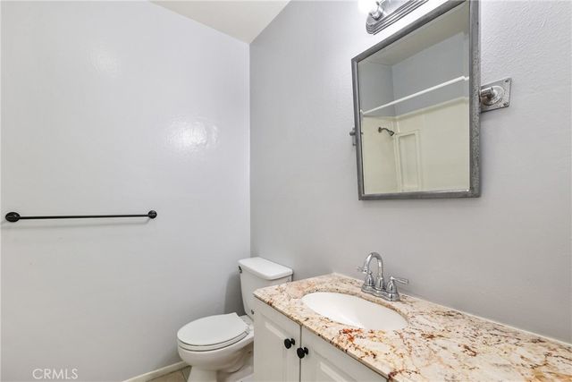 2521 W Sunflower R1, Santa Ana, CA 92704