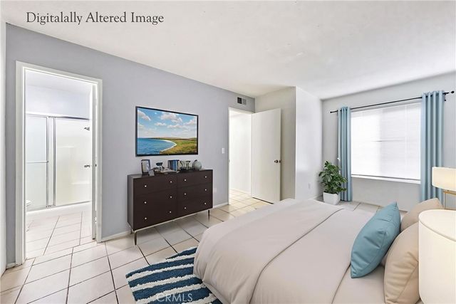 2521 W Sunflower R1, Santa Ana, CA 92704