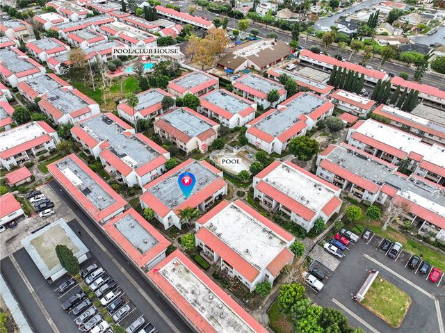 2521 W Sunflower R1, Santa Ana, CA 92704