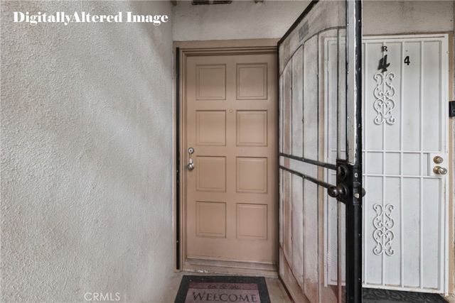 2521 W Sunflower R1, Santa Ana, CA 92704