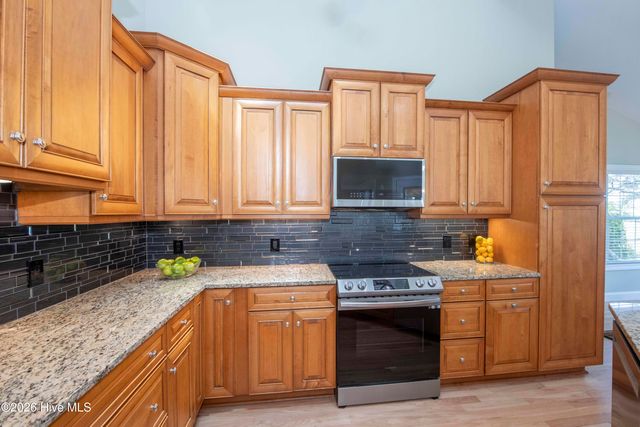 3125 Lakeside Commons Drive SE 37, Southport, NC 28461
