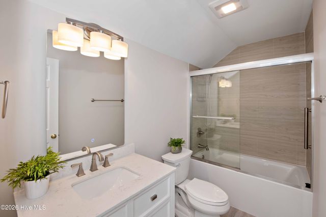 3125 Lakeside Commons Drive SE 37, Southport, NC 28461