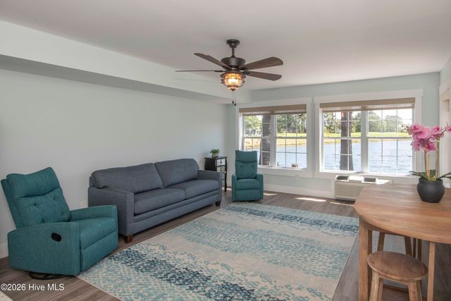 3125 Lakeside Commons Drive SE 37, Southport, NC 28461