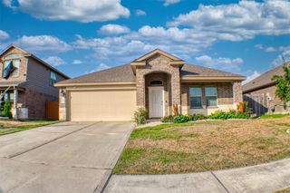 3042 Specklebelly Drive, Baytown, TX 77521