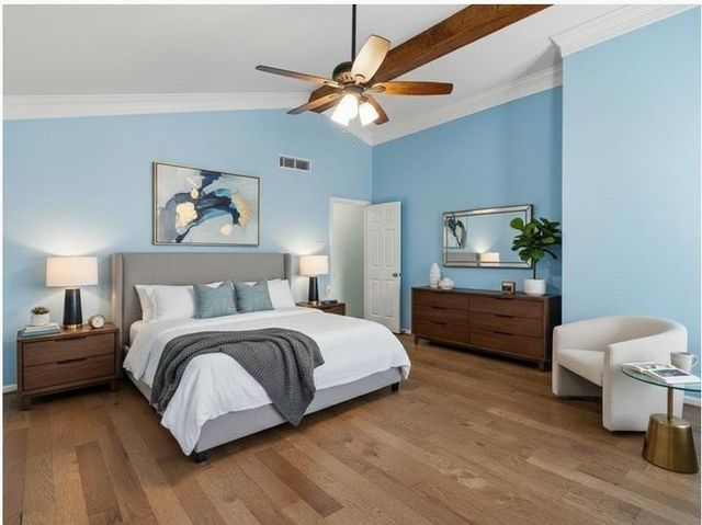 1102 Mabry Mill Road, Houston, TX 77062