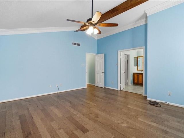 1102 Mabry Mill Road, Houston, TX 77062