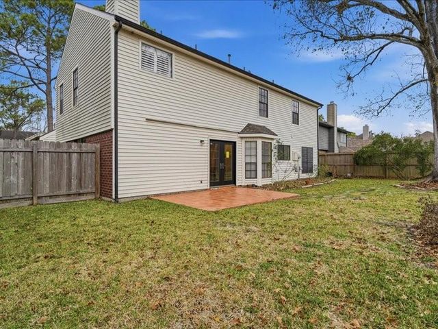 1102 Mabry Mill Road, Houston, TX 77062