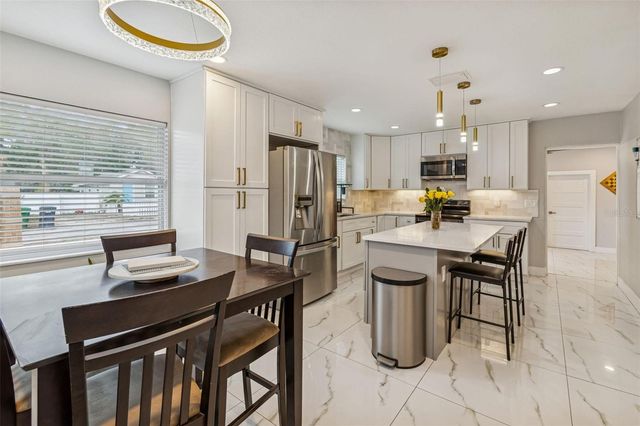 1102 E RIVER COVE STREET, Tampa, FL 33604