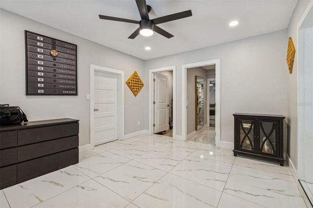 1102 E RIVER COVE STREET, Tampa, FL 33604