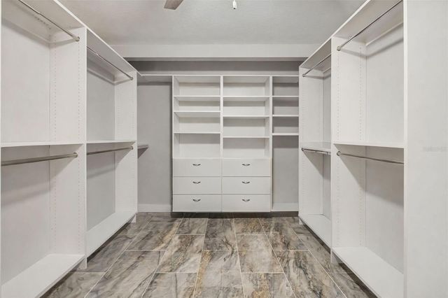 1102 E RIVER COVE STREET, Tampa, FL 33604