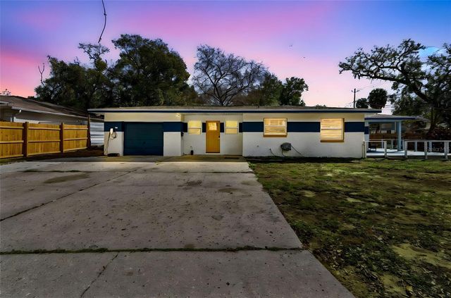 1102 E RIVER COVE STREET, Tampa, FL 33604