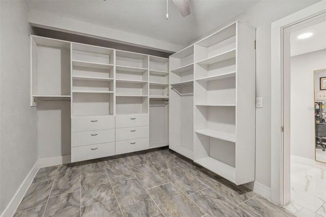 1102 E RIVER COVE STREET, Tampa, FL 33604