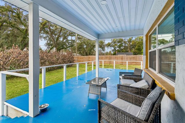 1102 E RIVER COVE STREET, Tampa, FL 33604