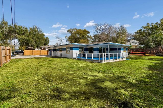 1102 E RIVER COVE STREET, Tampa, FL 33604