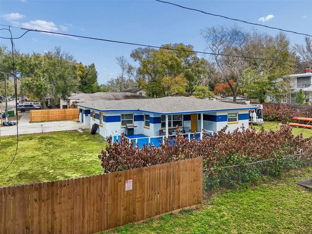 1102 E RIVER COVE STREET, Tampa, FL 33604