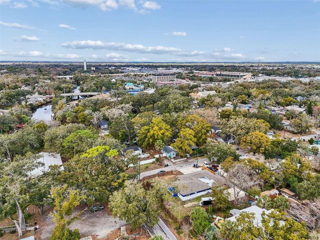 1102 E RIVER COVE STREET, Tampa, FL 33604