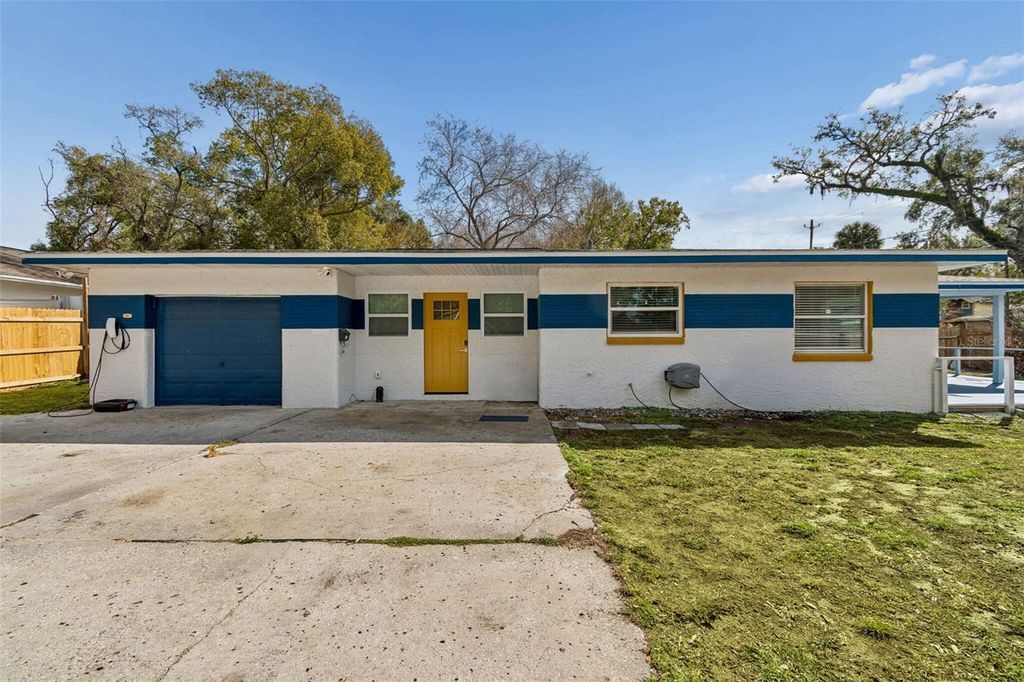 Image 55 of property listing at 1102 E RIVER COVE STREET, Tampa, FL 33604