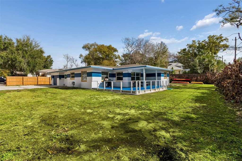 Image 58 of property listing at 1102 E RIVER COVE STREET, Tampa, FL 33604