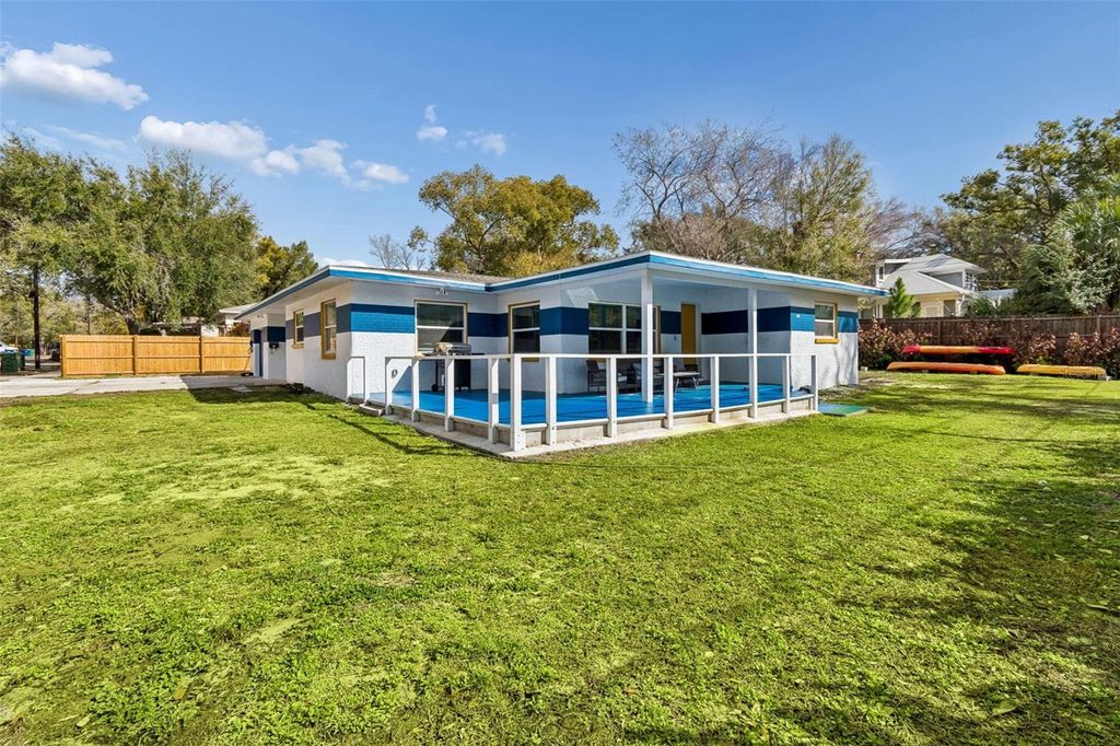 Image 59 of property listing at 1102 E RIVER COVE STREET, Tampa, FL 33604