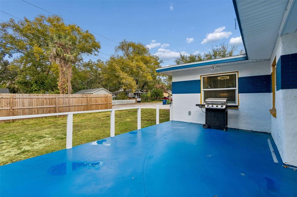 Image 63 of property listing at 1102 E RIVER COVE STREET, Tampa, FL 33604