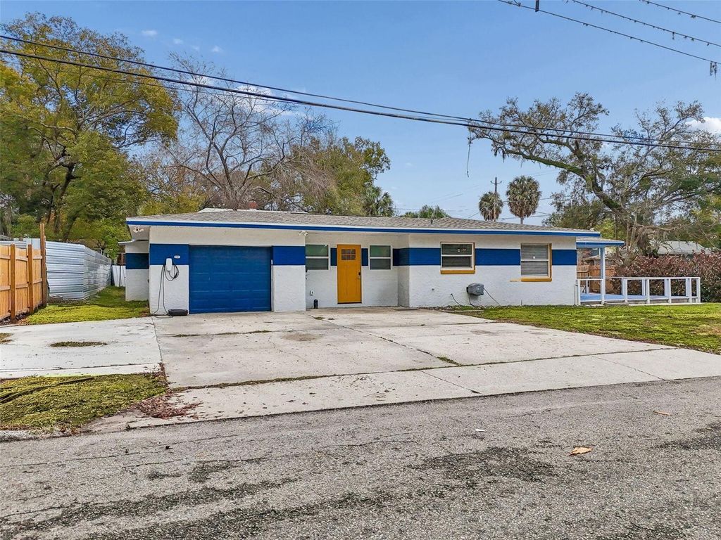 Image 72 of property listing at 1102 E RIVER COVE STREET, Tampa, FL 33604