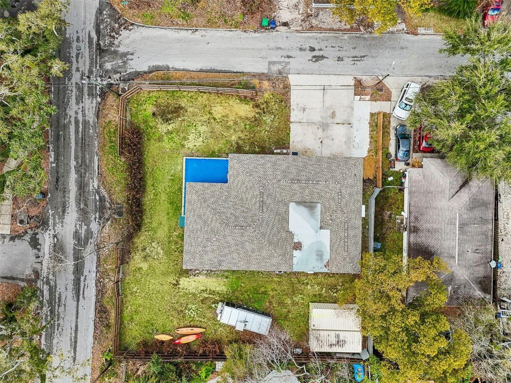 Image 78 of property listing at 1102 E RIVER COVE STREET, Tampa, FL 33604