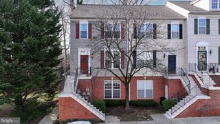 38 HARBOUR HEIGHTS DR, Annapolis, MD 21401