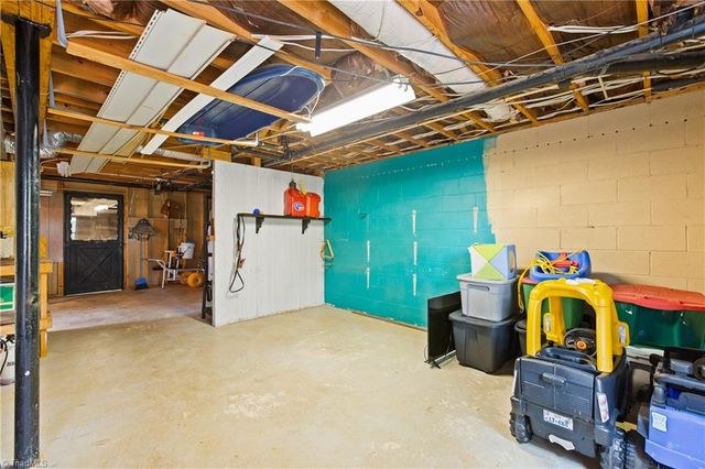 1132 Kennedy Street, Yadkinville, NC 27055