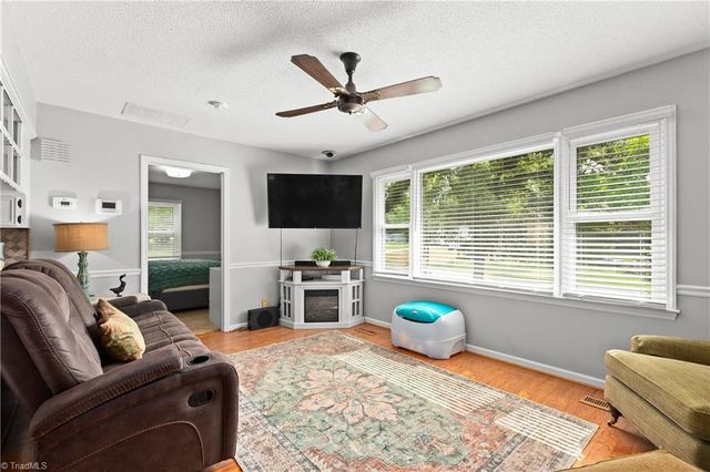 1132 Kennedy Street, Yadkinville, NC 27055