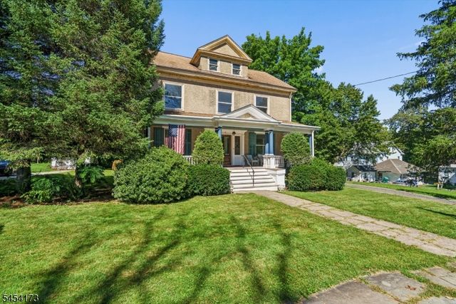 9 Linwood Ave, Newton Town, NJ 07860