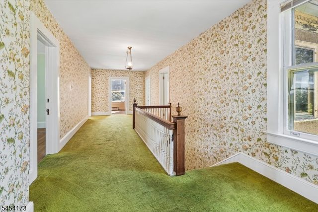 9 Linwood Ave, Newton Town, NJ 07860