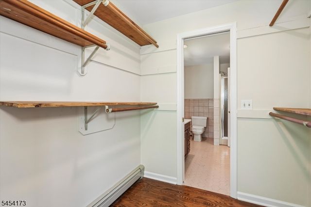 9 Linwood Ave, Newton Town, NJ 07860