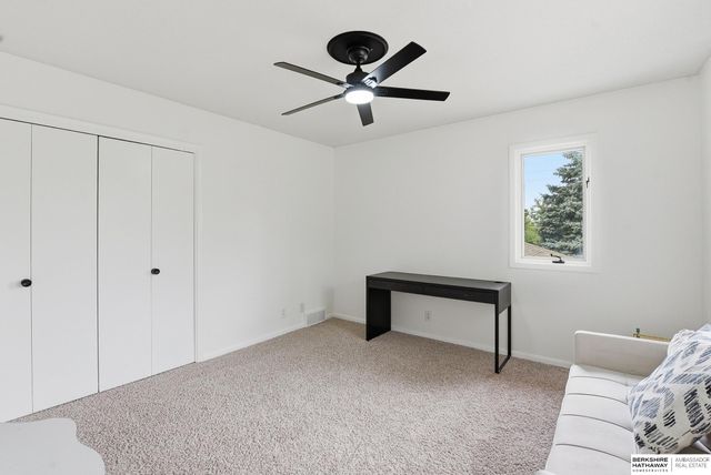 2709 S 100th Street, Omaha, NE 68124
