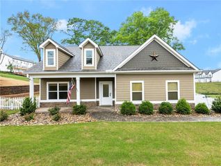 65 Academy Street, Pendergrass, GA 30567